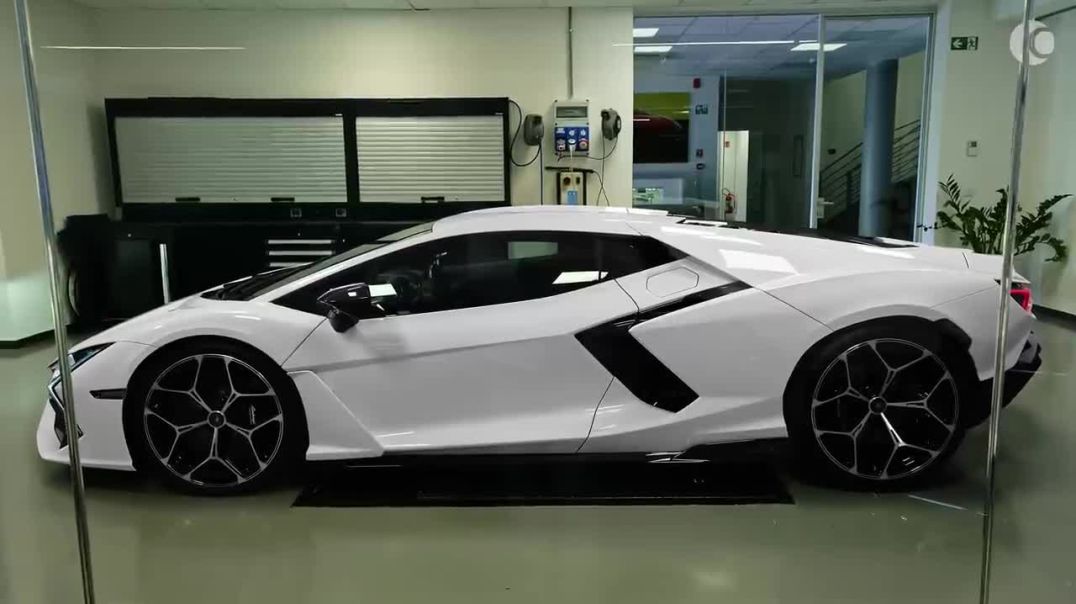 2024 Lamborghini Revuelto - New Supercar in Beautiful Details